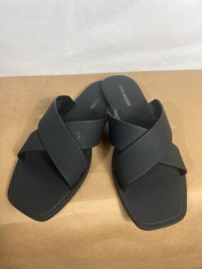Steve Madden Black Crisscross Slide Sandals for Men
